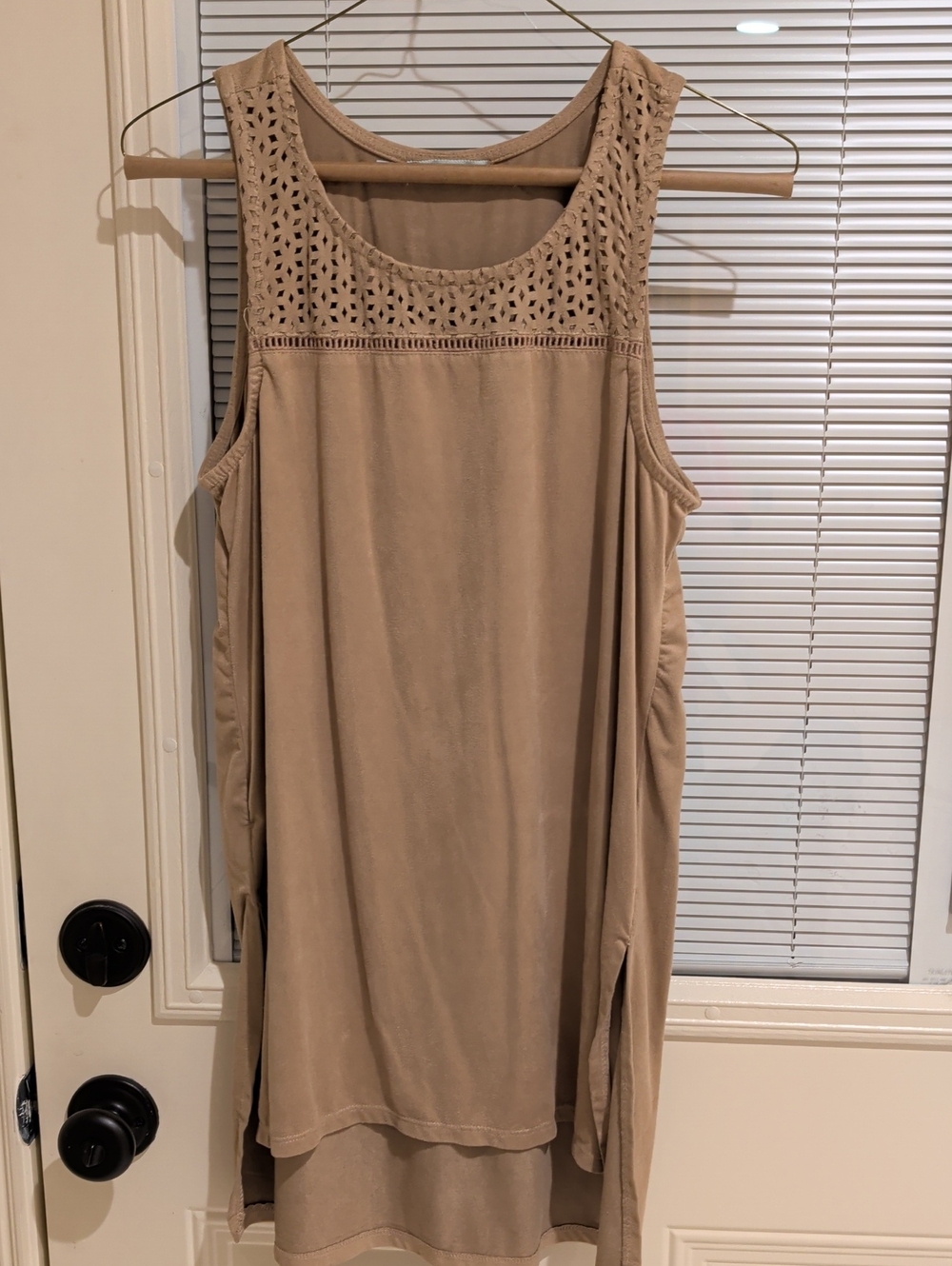 Maurices Beige Crochet Style Yoke Sleeveless Tunic Tank Size S